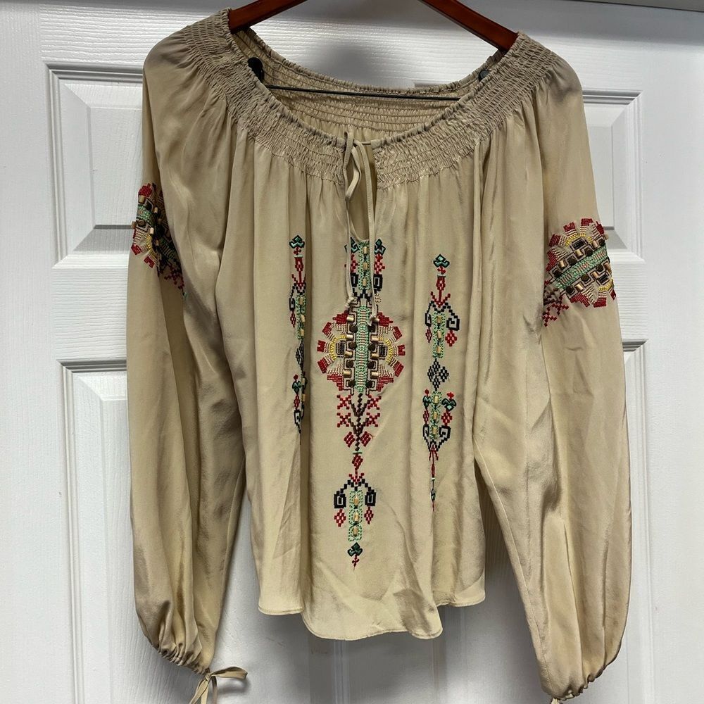 Native American Embroidered & Beaded 100% Silk Iff the Shoulder Blouse sz L